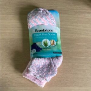 Brookstone Pink Casual Ankle Socks